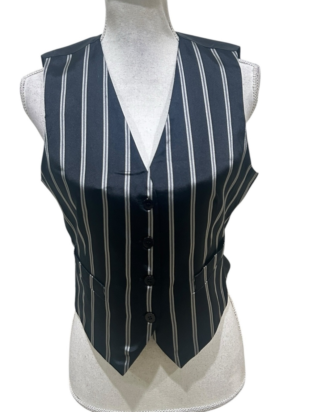 Dkny black  & White Pinstripe Tailored silk  Vest lightweight size 8